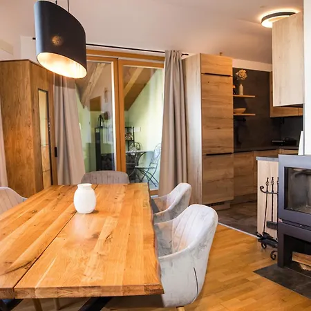 - Golden Fox 18 - Pohorske Terase Hočko Pohorje