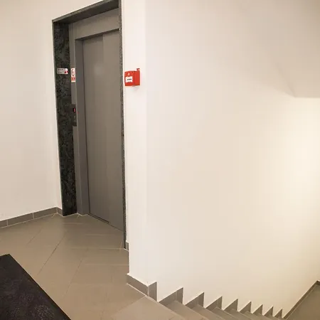 - Golden Fox 18 - Pohorske Terase *