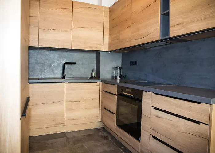 - Golden Fox 18 - Pohorske Terase Hočko Pohorje