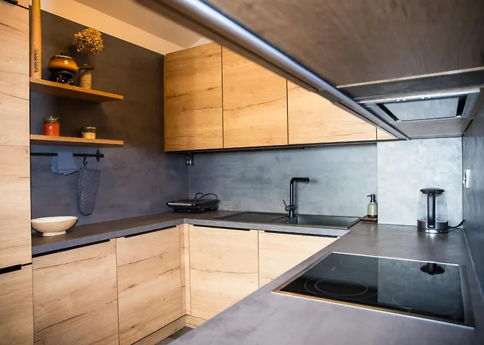 - Golden Fox 18 - Pohorske Terase Apartment Hocko Pohorje