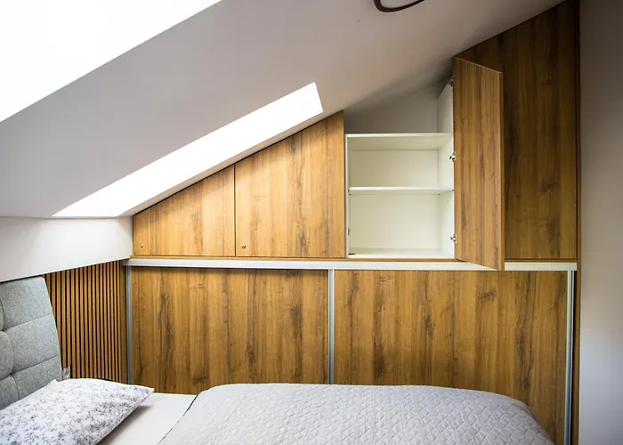 - Golden Fox 18 - Pohorske Terase Apartment *